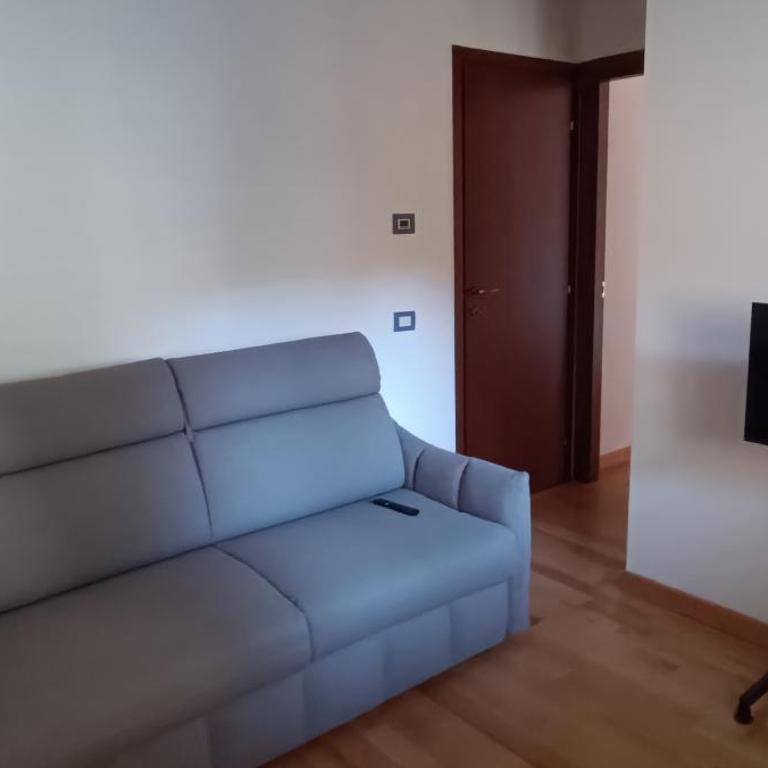Un angolo a Milano... - Camera Matrimoniale/Doppia con Letti Singoli con Letto Supplementare - 17
