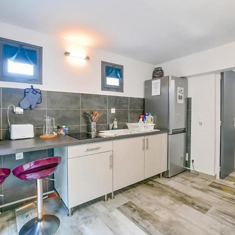Appartement Incroyable À Vallon Pont Darc - Appartement 1 Chambre - 5