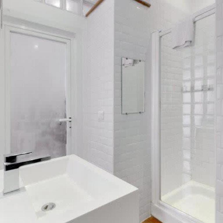 Rue Fodere location Port area - Appartement - 5