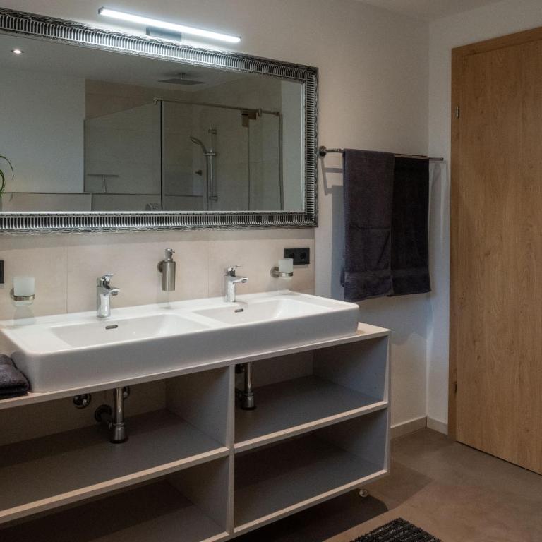 Turmhus - Appartement 2 Chambres avec Douche - 24