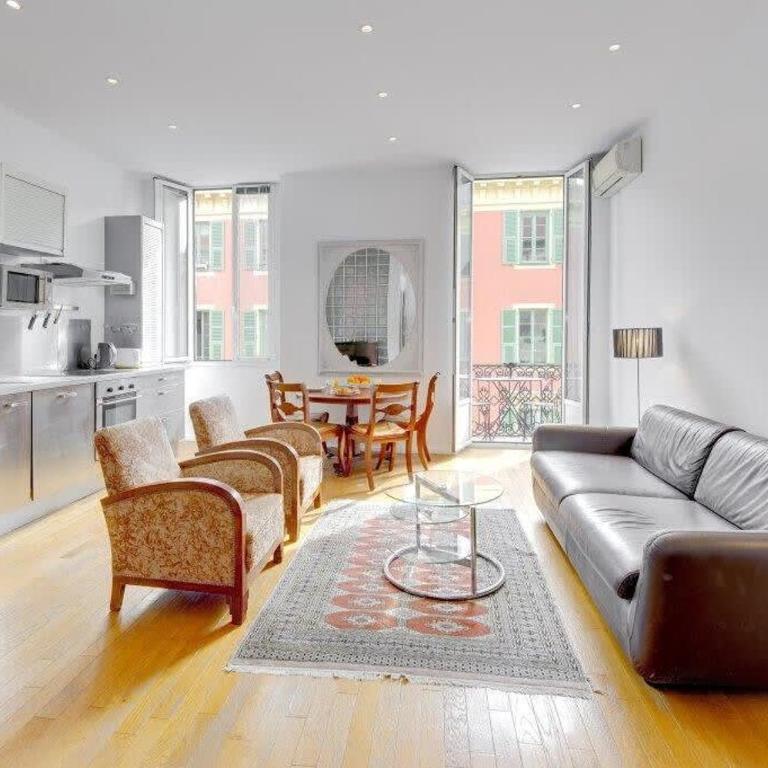 Rue Fodere location Port area - Appartement - 2
