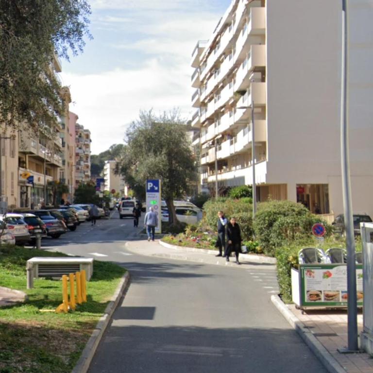 Studio centre ville entièrement rénové au calme - Estudio con balcón - 18