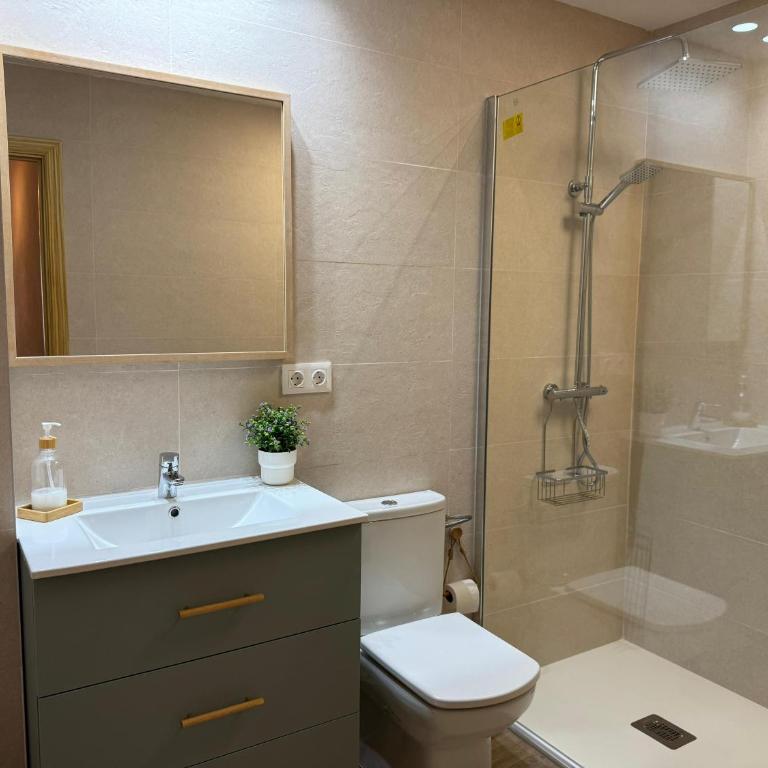 Apartamento El Patio de Doña Engracia - Three-Bedroom Premium Apartment - 4