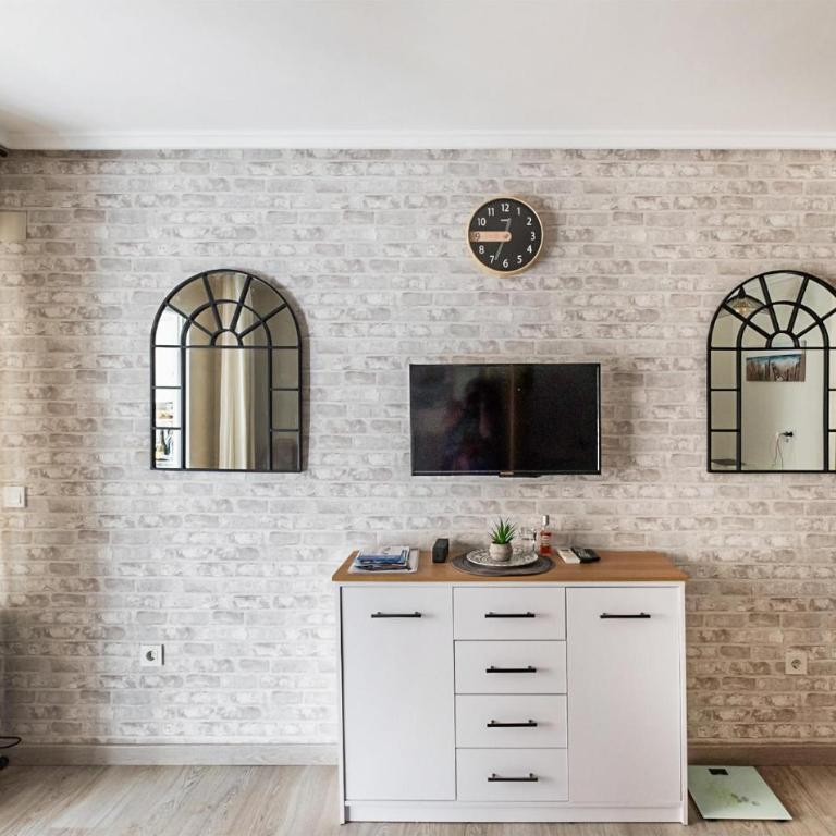Gorgeous Apartment In Torrevieja - Apartment - 8