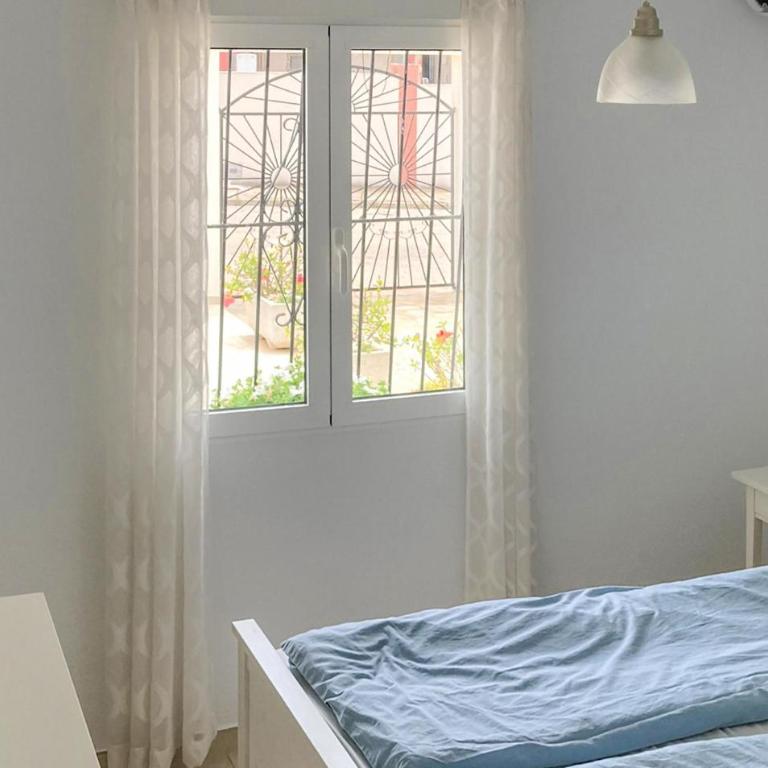 Amazing Home In El Chaparral With Wifi - Casa de 4 dormitorios - 7