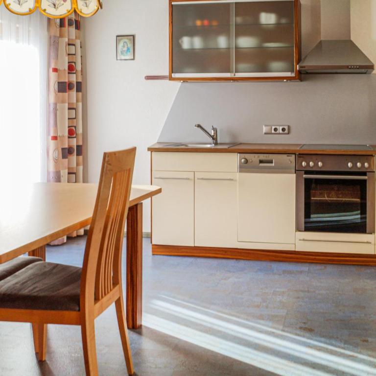 Ferienwohnung Mit Gebirgsblick - Apartment mit 1 Schlafzimmer - 3