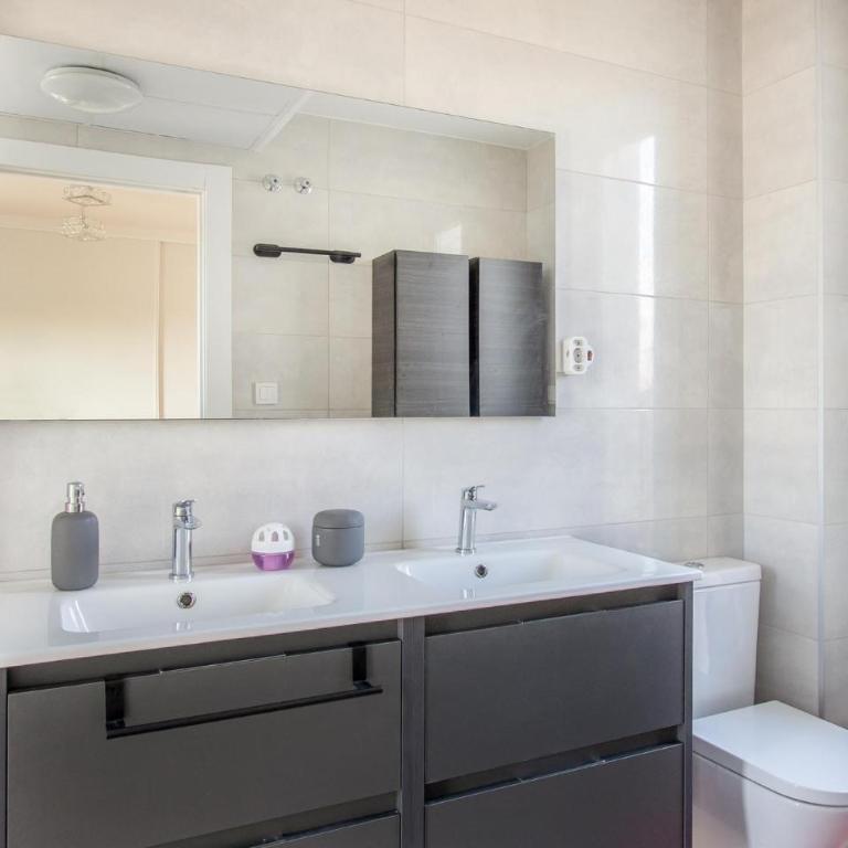 Lovely Home In Cartagena With Kitchen - Casa de vacaciones de 2 dormitorios - 11