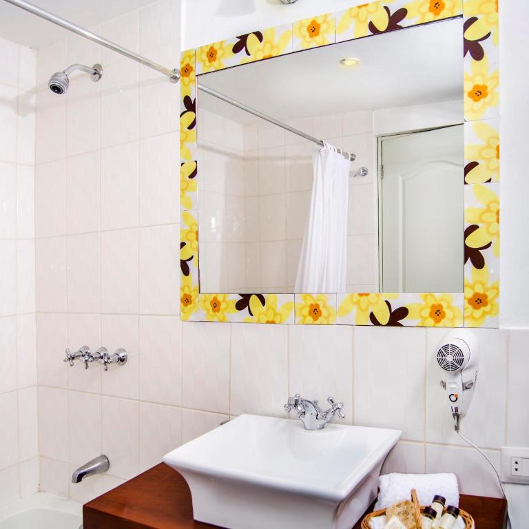 Alwa Hotel Boutique Standard - Double or Twin Room - 7