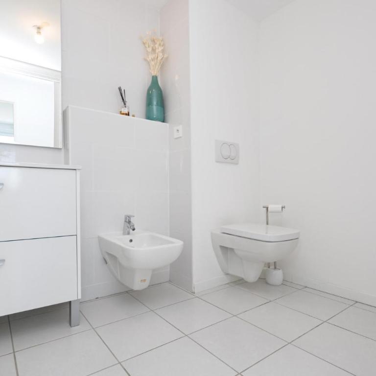 Charmant Appartement À La Turbie Avec Vue Sur La Mer - Appartement 2 Chambres - 13