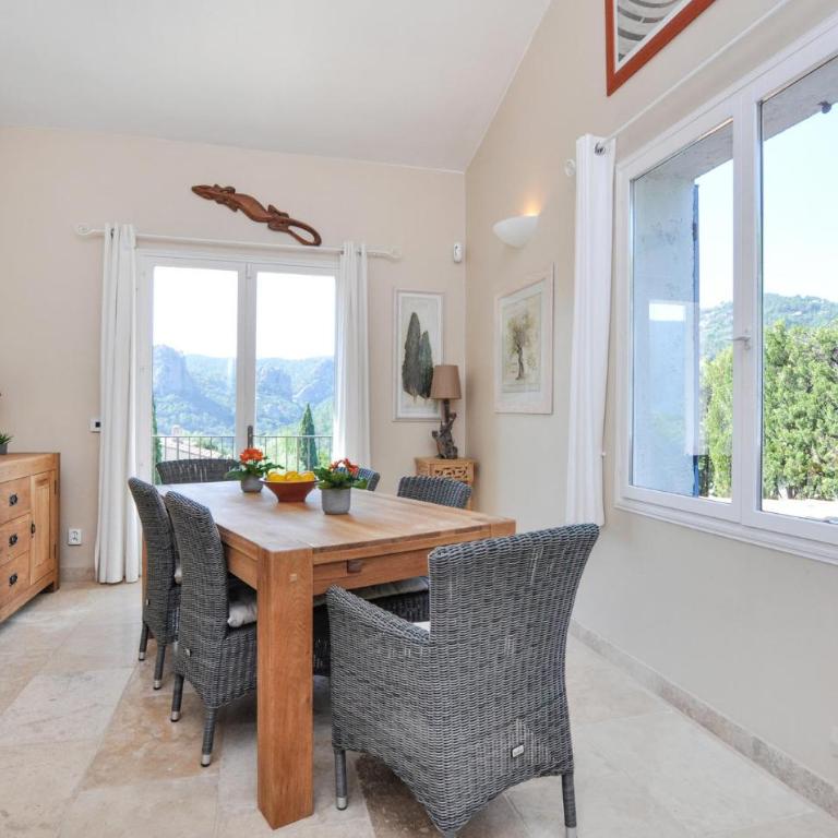 Lovely Home In Fréjus - Casa Vacanze con 4 Camere da Letto - 3