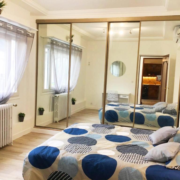 Appartement le Soleil 140 m2 climatisé parking privé proche Sanctuaires - Apartment with Mountain View - 7