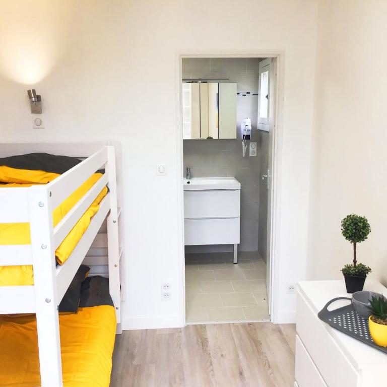 Appartement le Soleil 140 m2 climatisé parking privé proche Sanctuaires - Apartment with Mountain View - 18