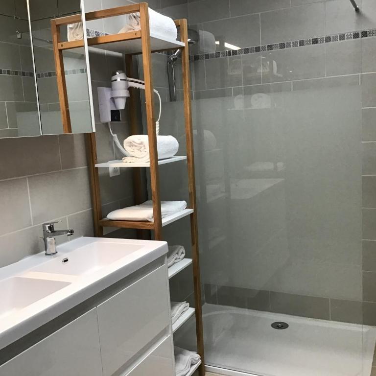 Appartement le Soleil 140 m2 climatisé parking privé proche Sanctuaires - Apartment with Mountain View - 22