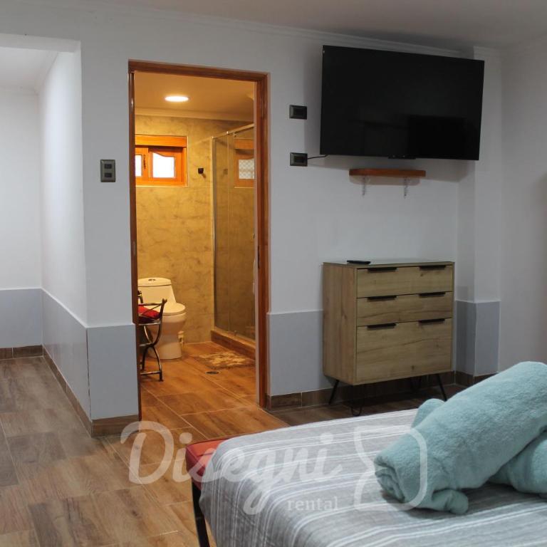 Hostal Cristina, Central Caldera, Habitación Privada Disegni 11-12 - Habitación Doble con baño privado - 3