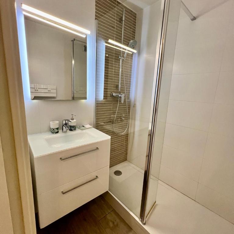 Bel appartement Port Vauban à 100m des plages - One-Bedroom Apartment - 9