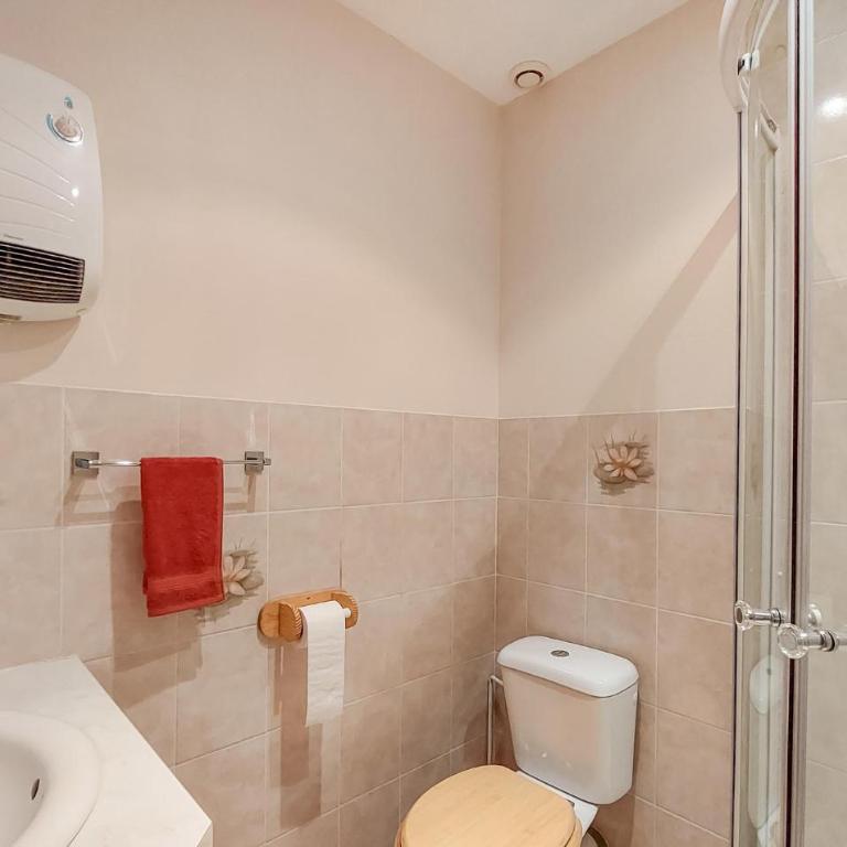 Awesome Home In Gérardmer With Wifi - Maison de Vacances 4 Chambres - 21