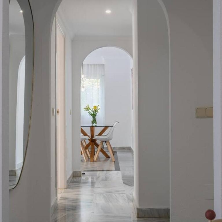 Luxury 3BR Puerto Banus, Pool, Garden, Walk to Marina & Beach - Apartamento de 3 dormitorios - 14