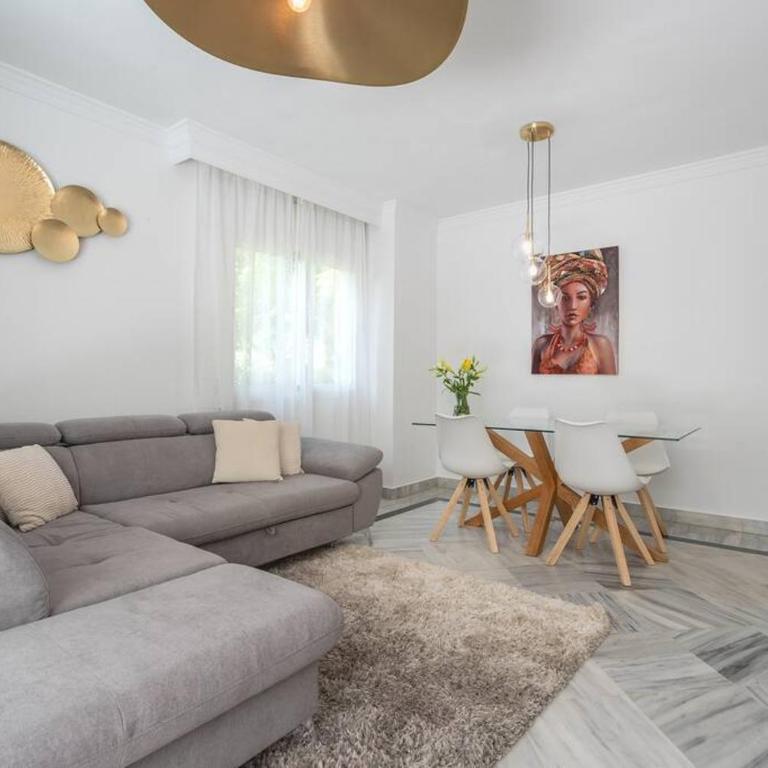 Luxury 3BR Puerto Banus, Pool, Garden, Walk to Marina & Beach - Apartamento de 3 dormitorios - 17