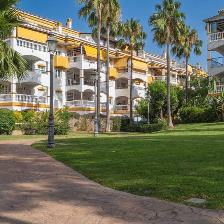 Luxury 3BR Puerto Banus, Pool, Garden, Walk to Marina & Beach - Apartamento de 3 dormitorios - 6