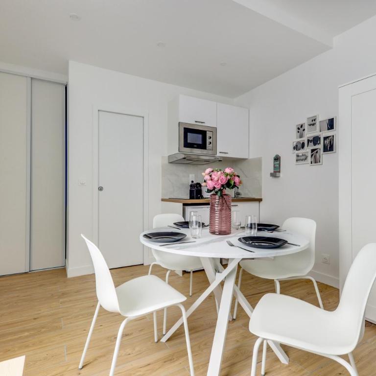 Center of Paris l Fully equipped and Cozy - One-Bedroom Apartment - 13