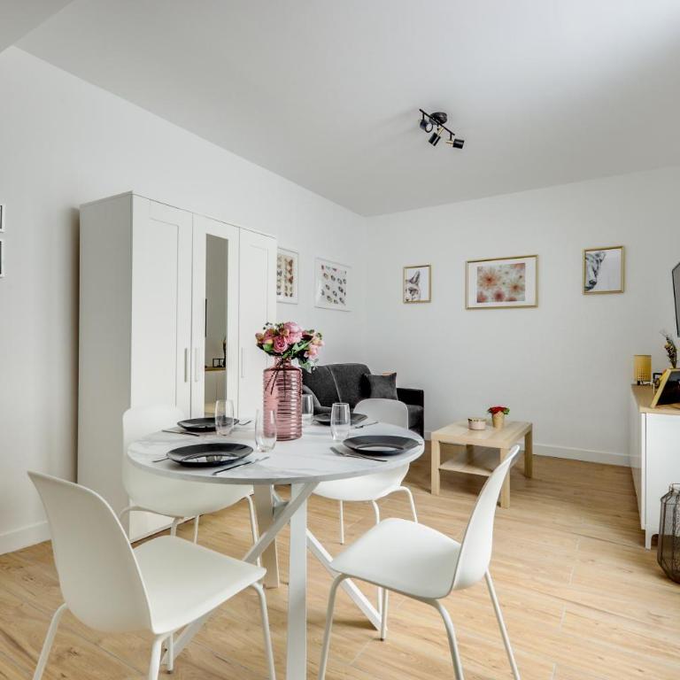 Center of Paris l Fully equipped and Cozy - One-Bedroom Apartment - 3