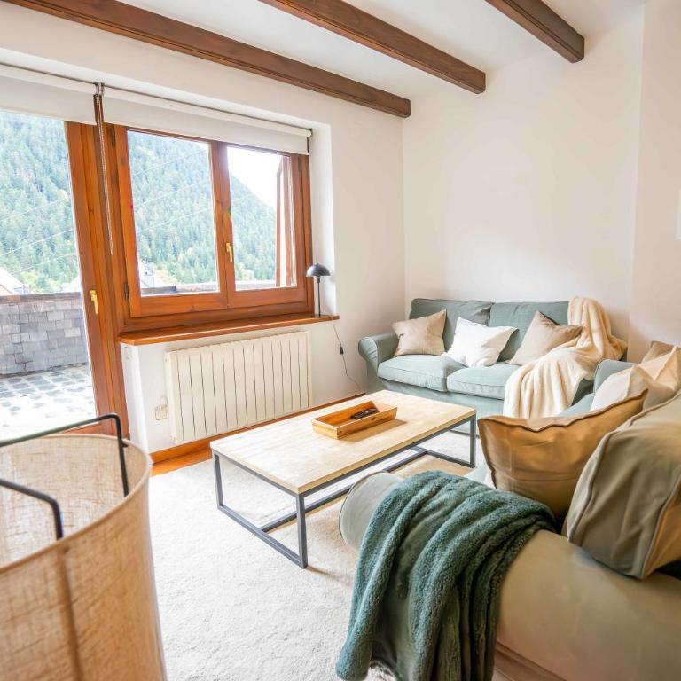 Mow's Snow Lodge - Pie de Pista en Baqueira- Beret - Apartamento de 3 dormitorios con vistas a las montañas - 2