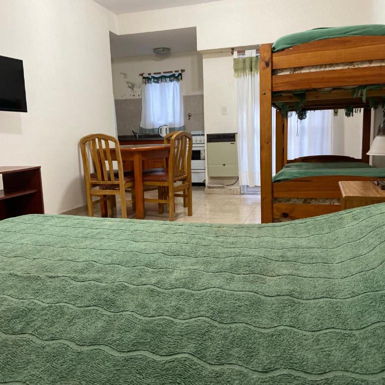 Tony Center IV - Quadruple Room - 5