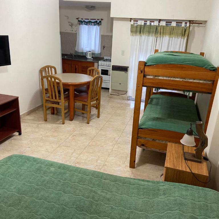 Tony Center IV - Quadruple Room - 2