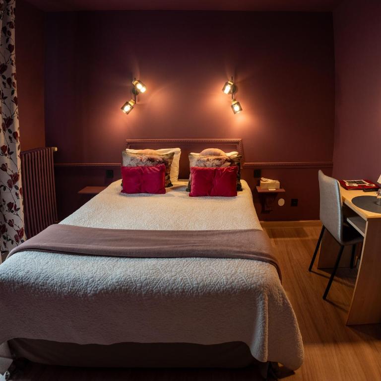 HOTEL DES DAUPHINS - Chambre Double Supérieure - 1