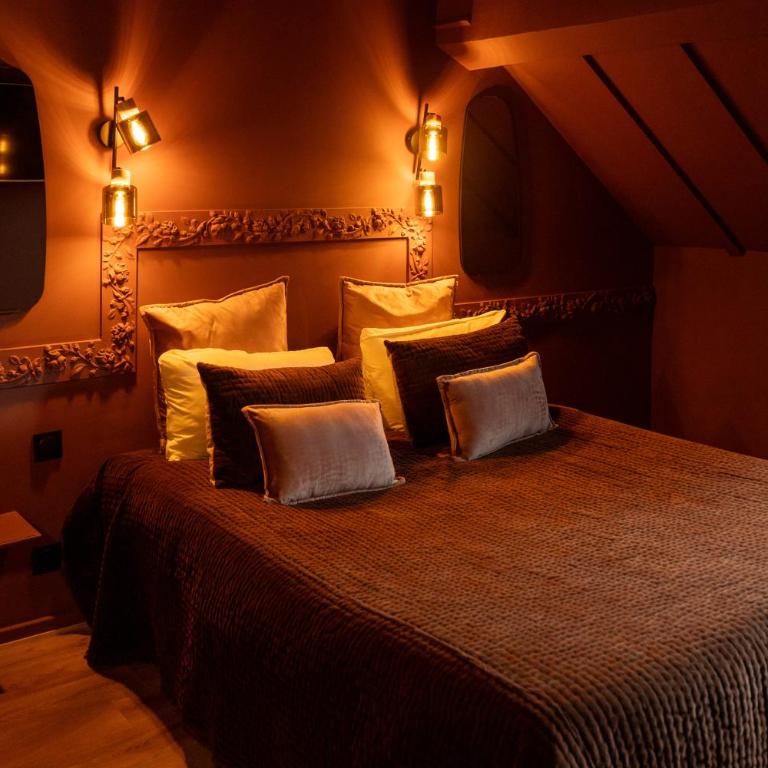 HOTEL DES DAUPHINS - Chambre Supérieure Lit Queen-Size - 2