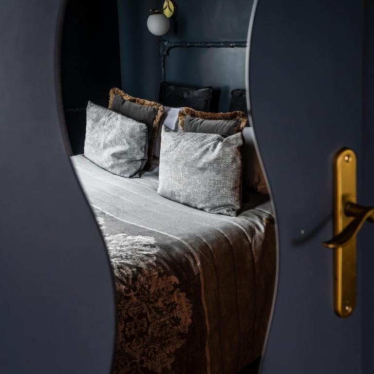 HOTEL DES DAUPHINS - Chambre Supérieure Lit Queen-Size - 4