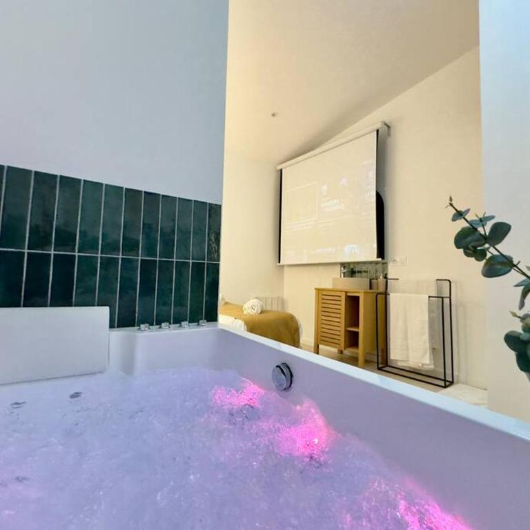 Romantique Room - Cinéma - Netflix - St Roch - Apartment mit 1 Schlafzimmer - 17