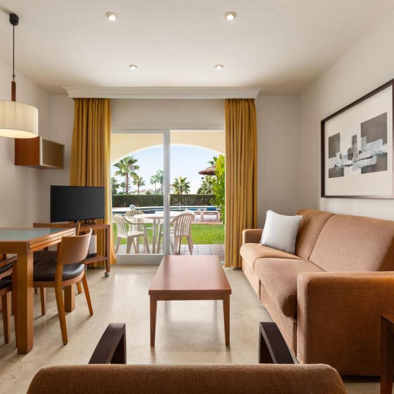 Ramada Hotel & Suites by Wyndham Costa del Sol - Apartamento Prémium con 2 dormitorios y vistas al mar - 6