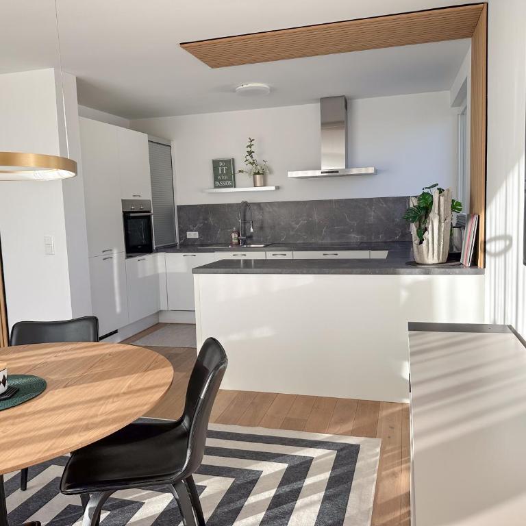 "SONNENGRÜN" - Premium Apartments Seekirchen, Balkon - Apartment mit 2 Schlafzimmern - 27