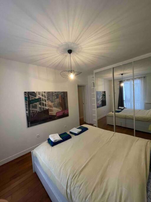 Spacious and convenient 2 BR flat in Paris centre - Appartement 2 Chambres - 10