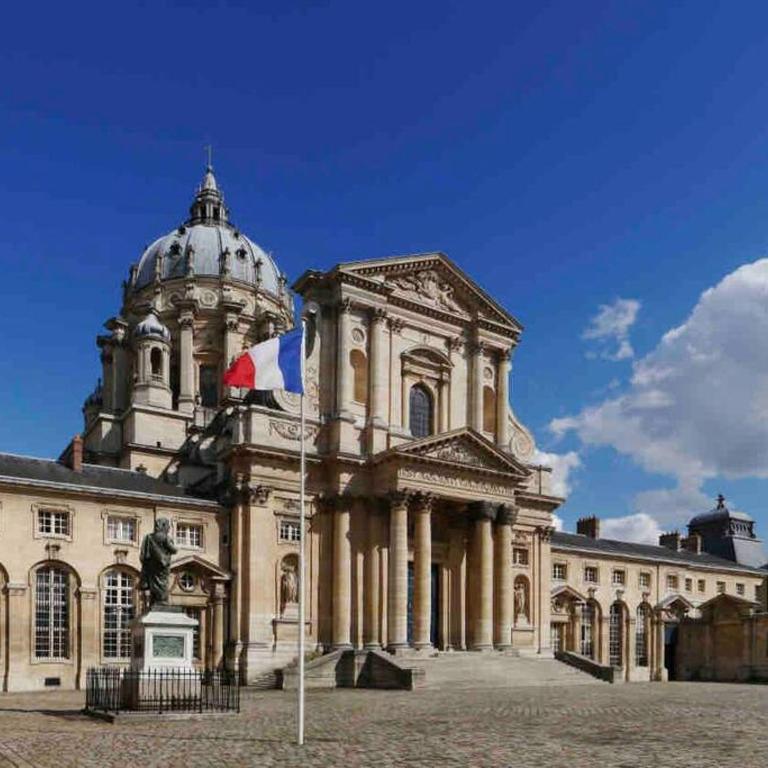 Spacious and convenient 2 BR flat in Paris centre - Appartement 2 Chambres - 23