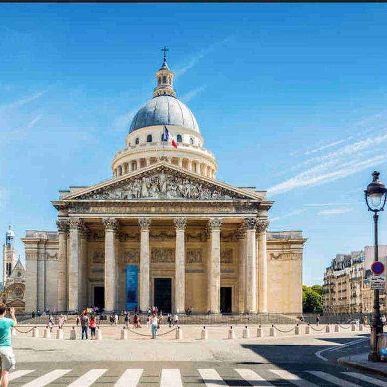 Spacious and convenient 2 BR flat in Paris centre - Appartement 2 Chambres - 24