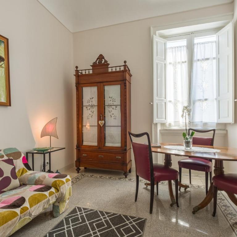 Donna Laura Apartments - Charme Sicilian Living - Appartamento Deluxe con 1 Camera da Letto e Vista Città - 16