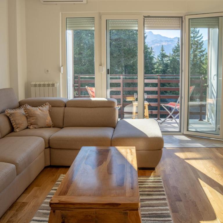 Whispering pines apartment - One-Bedroom Apartment - 12