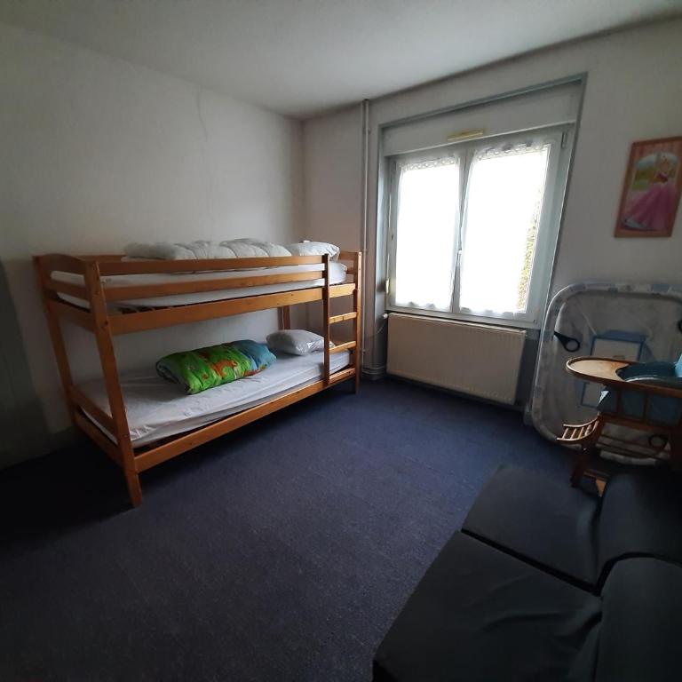 F6 2e étage 4 chambres Gerardmer Centre - Appartement - 21