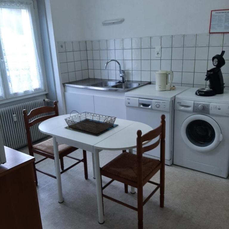 F6 2e étage 4 chambres Gerardmer Centre - Appartement - 9