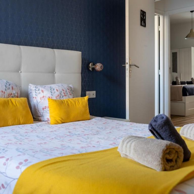 Flat with free Parking - 3 private shower rooms - Proche du Lac d'Annecy by ImmoConciergerie - Three-Bedroom Apartment - 10