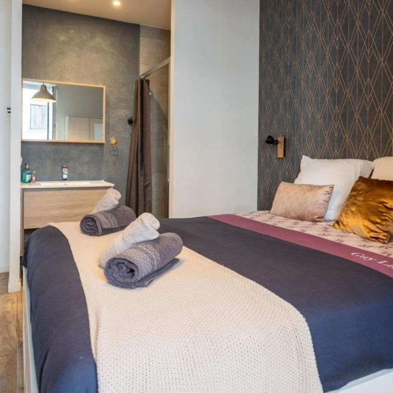 Flat with free Parking - 3 private shower rooms - Proche du Lac d'Annecy by ImmoConciergerie - Three-Bedroom Apartment - 8