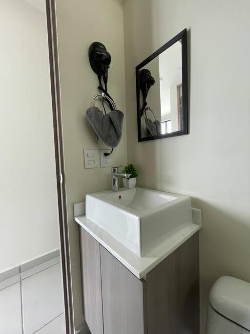 Santa ana 360 Nuevo Depa al sur a 3 min de ciudad Bugambilias - Two-Bedroom Apartment - 37