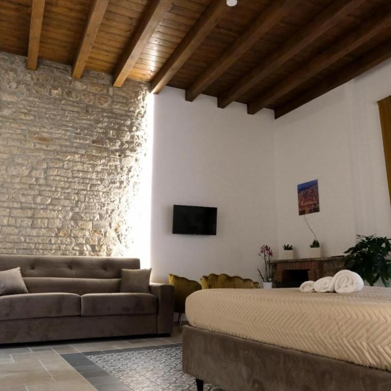 Palazzo Matilde - Deluxe Family Room - 23