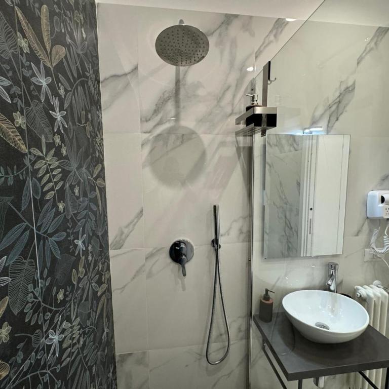 Alba White - Deluxe Double or Twin Room with Balcony - 5