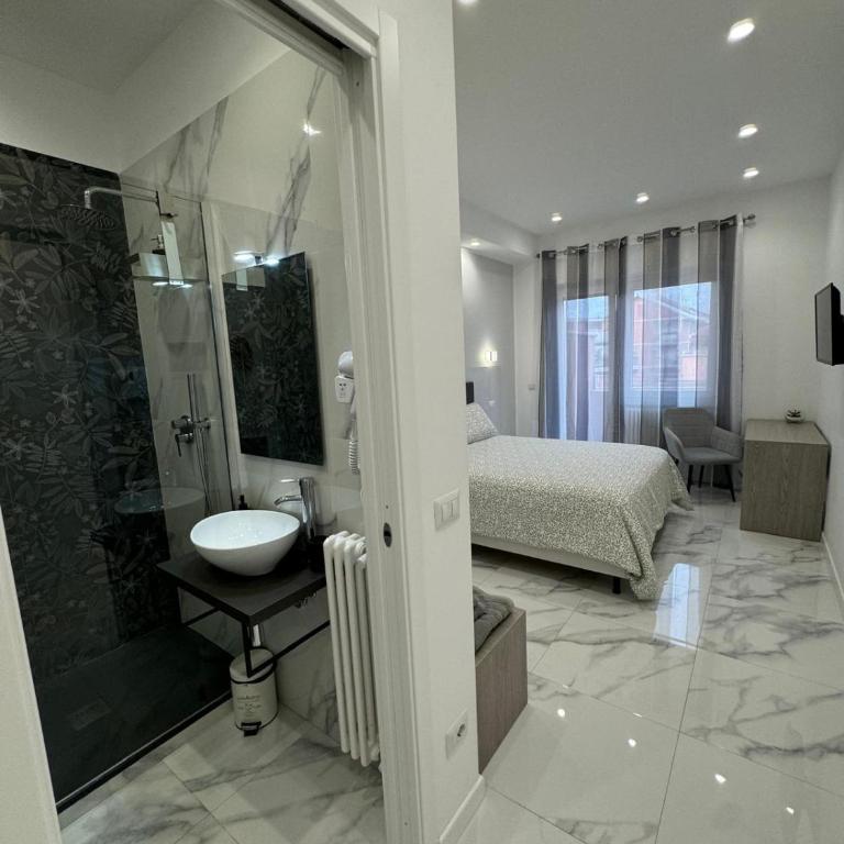 Alba White - Deluxe Double or Twin Room with Balcony - 7