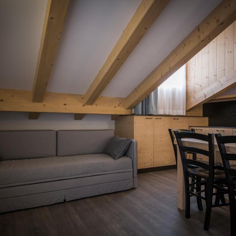 Aparthotel Dolomites Living&Relax - Superior Two-Bedroom Apartment - 1