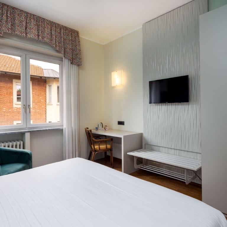 Best Western Hotel Crimea - Standard Queen Room - 4