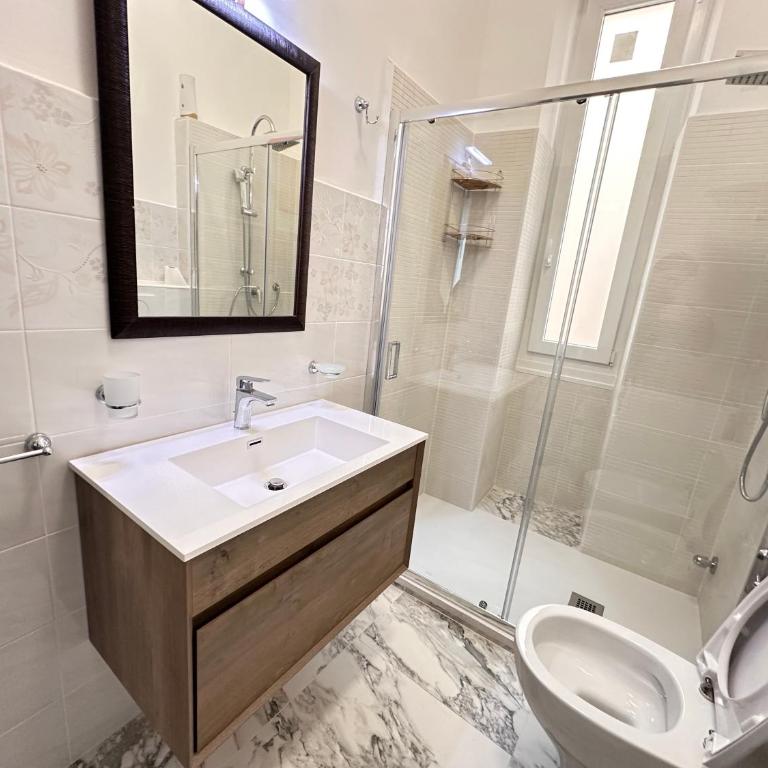 SANREMO Mare e Relax - Affittasi Alloggio della Piazza con Aria condizionata, Balcone e ampia disponibilità di parcheggi liberi - Appartamento con 2 Camere da Letto e Terrazza - 12